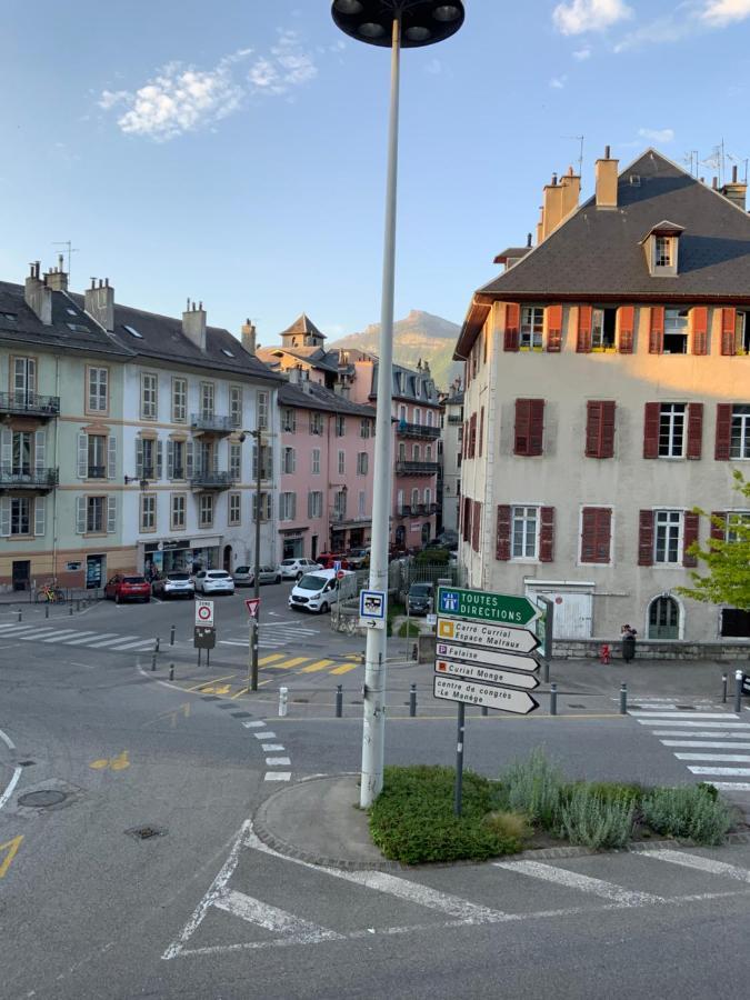 Apartament Charmes De Provence - Centre Historique Chambéry Zewnętrze zdjęcie